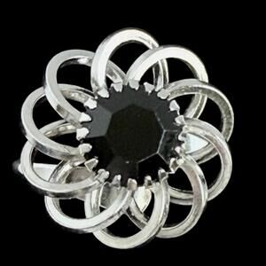 Vintage Sarah Coventry Black Beauty Mod Flower Ring Size 7